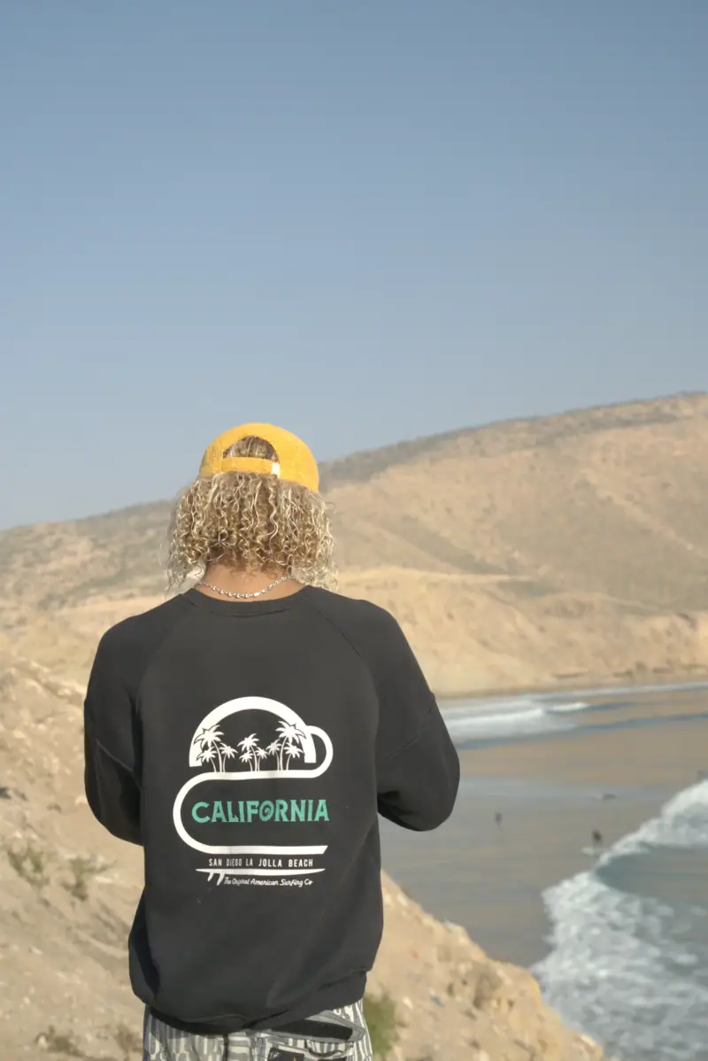 Surf, rooftop and daily life at Waves Hunter Surf House, Anza, Agadir